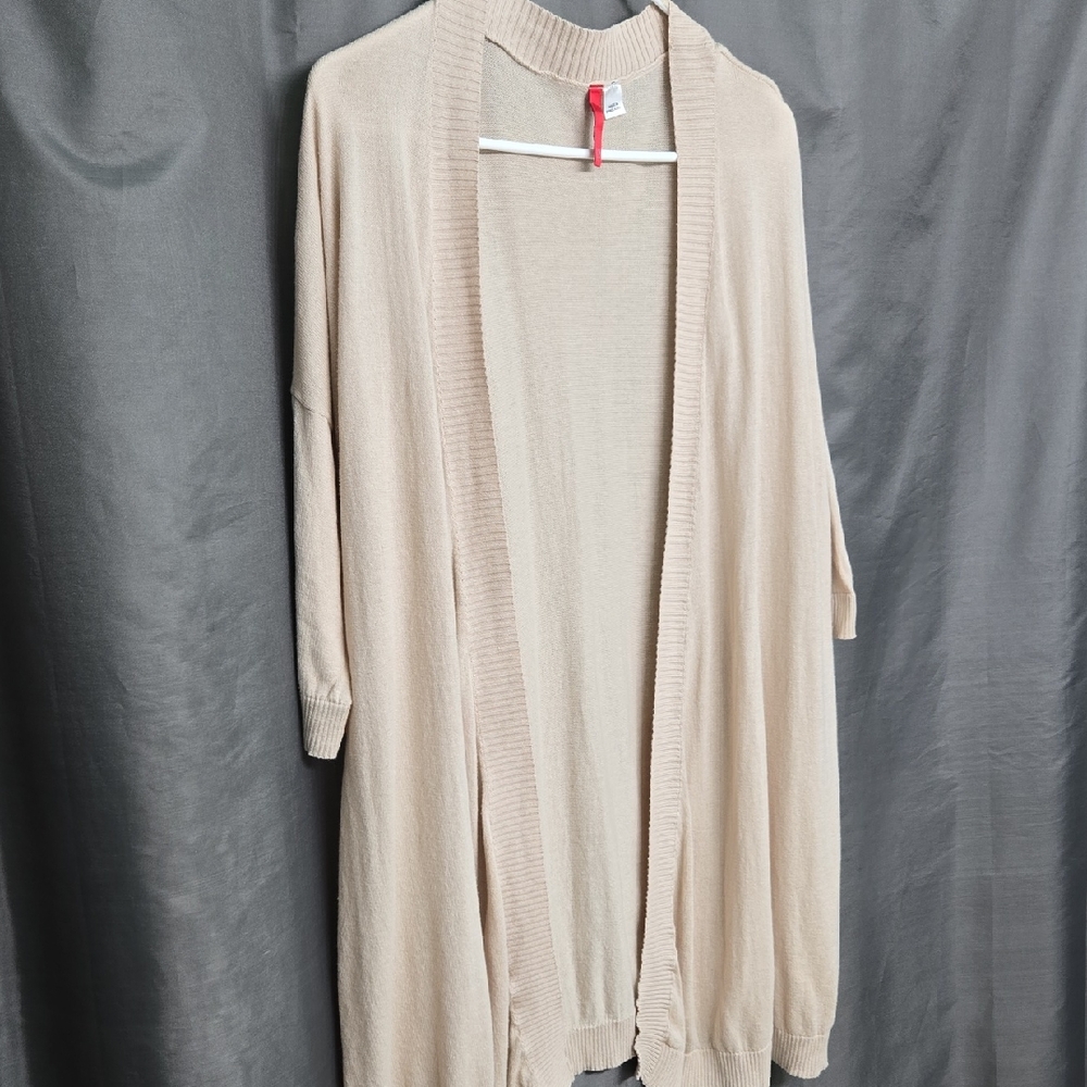 New! H&M Light Beige Ribbed Cardigan NWOT
